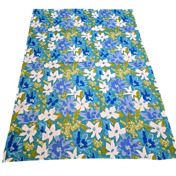 Vera Bradley Vintage Floral rectangle Tablecloth 82" X 160" Blue green White - Picture 1 of 6